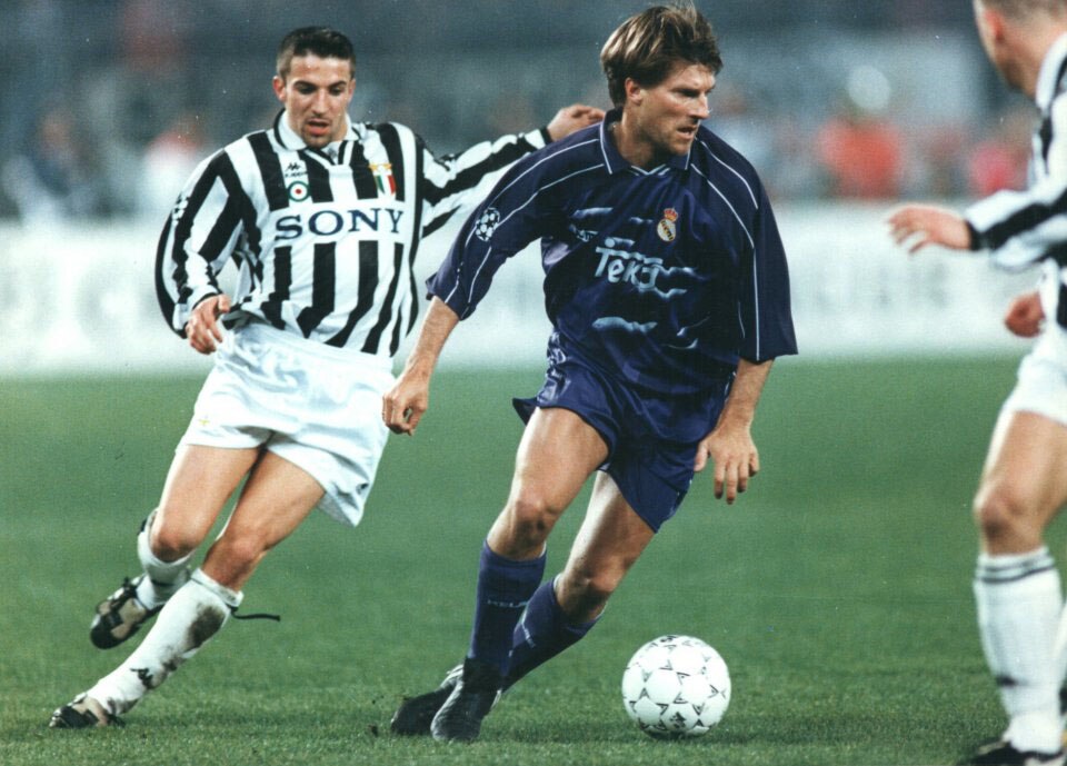 Michael_Laudrup-C1-1995-1996 La pire saison de l'histoire moderne du Real Madrid