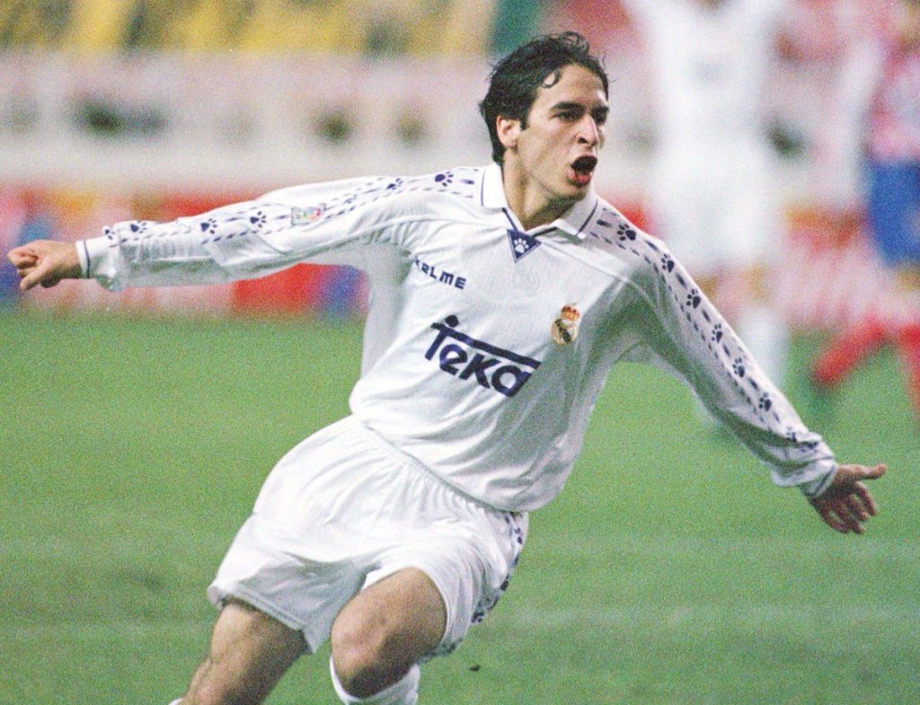 Raul-Gonzalez-1995-1996-1024x785 La pire saison de l'histoire moderne du Real Madrid